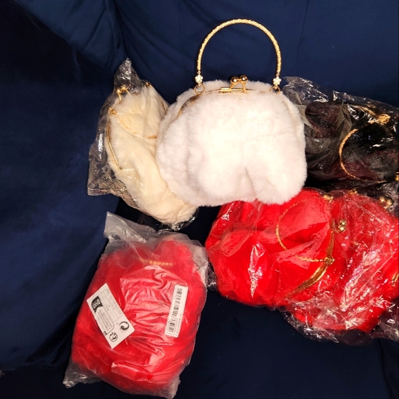 Minimalist plush bag - Picture 6 of 9